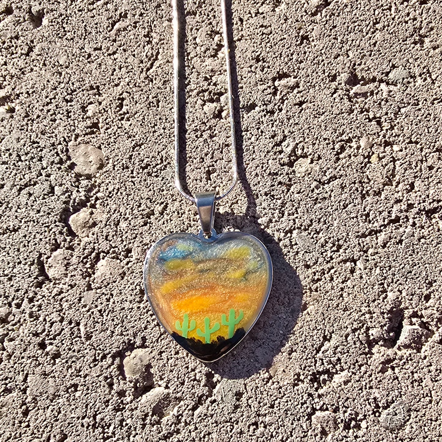 Necklace-Lg-Hearts