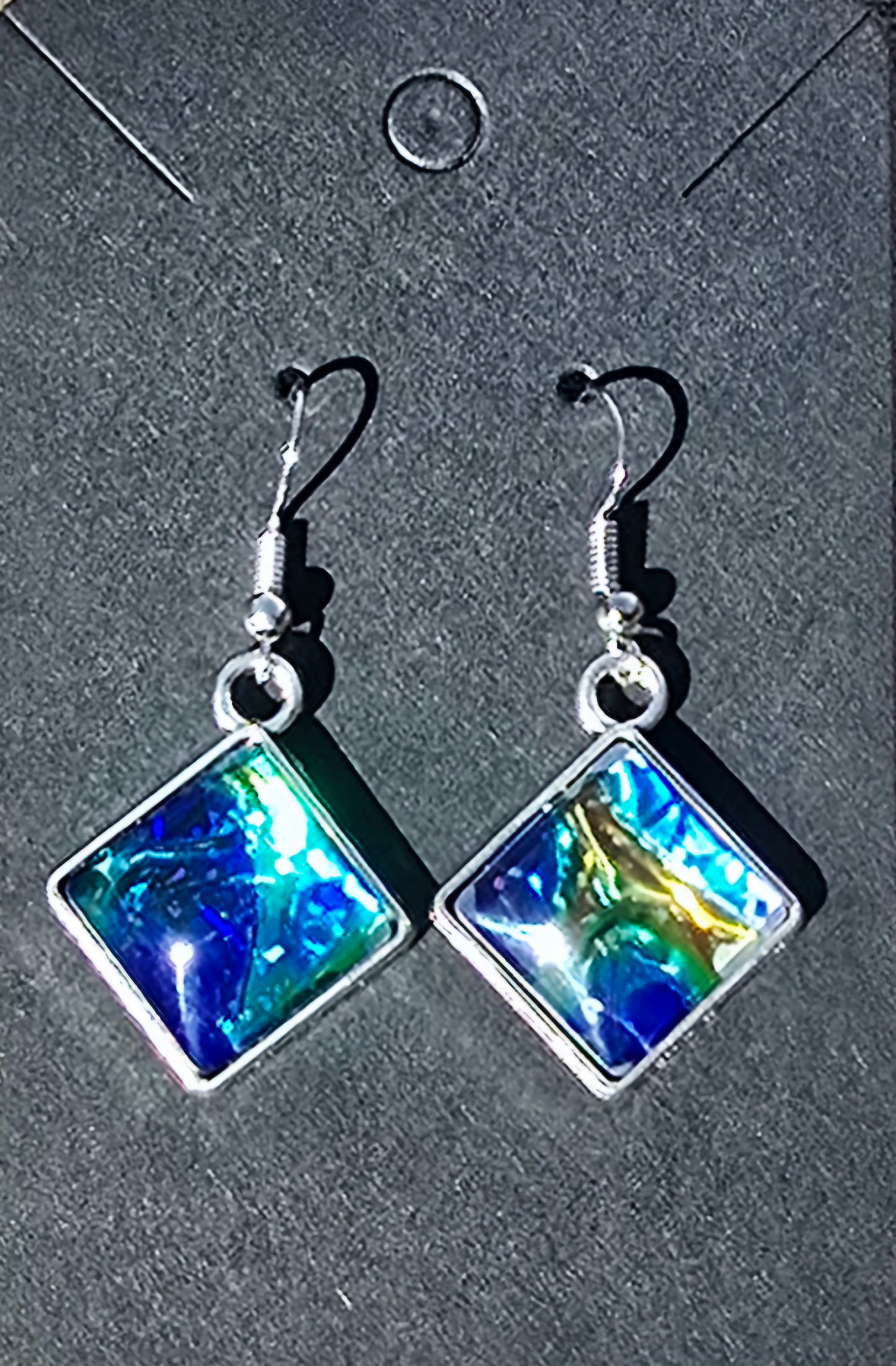 ACR-Dangle-Md/Diamond