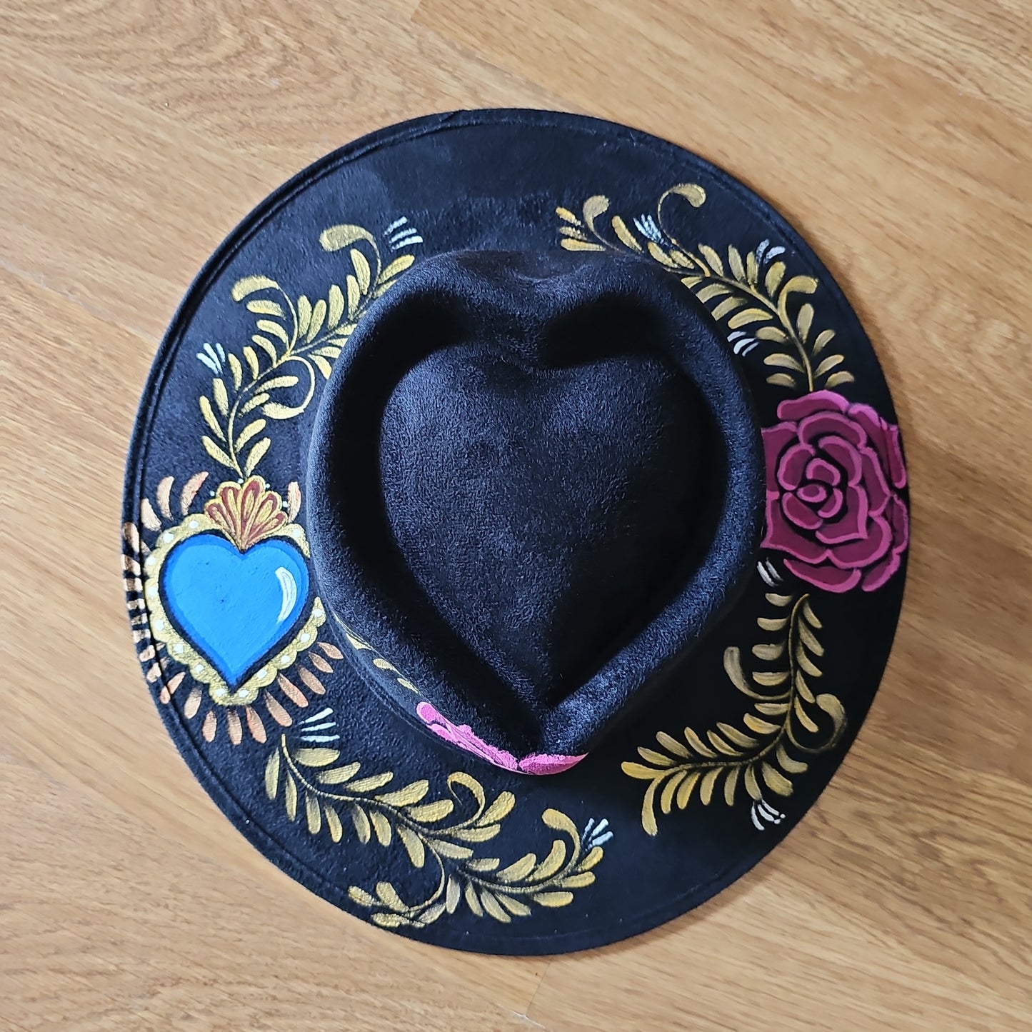 Heart Hand Painted Suede @amorfashionshop7.25