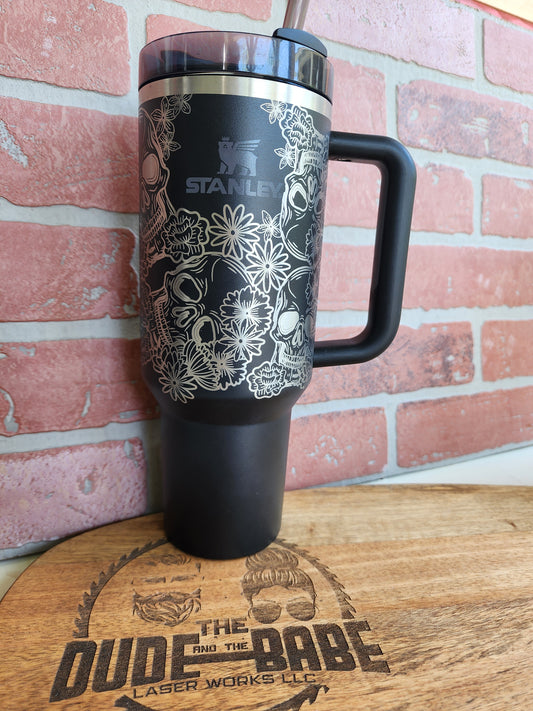 40 OZ Engraved Stanley (skulls)
