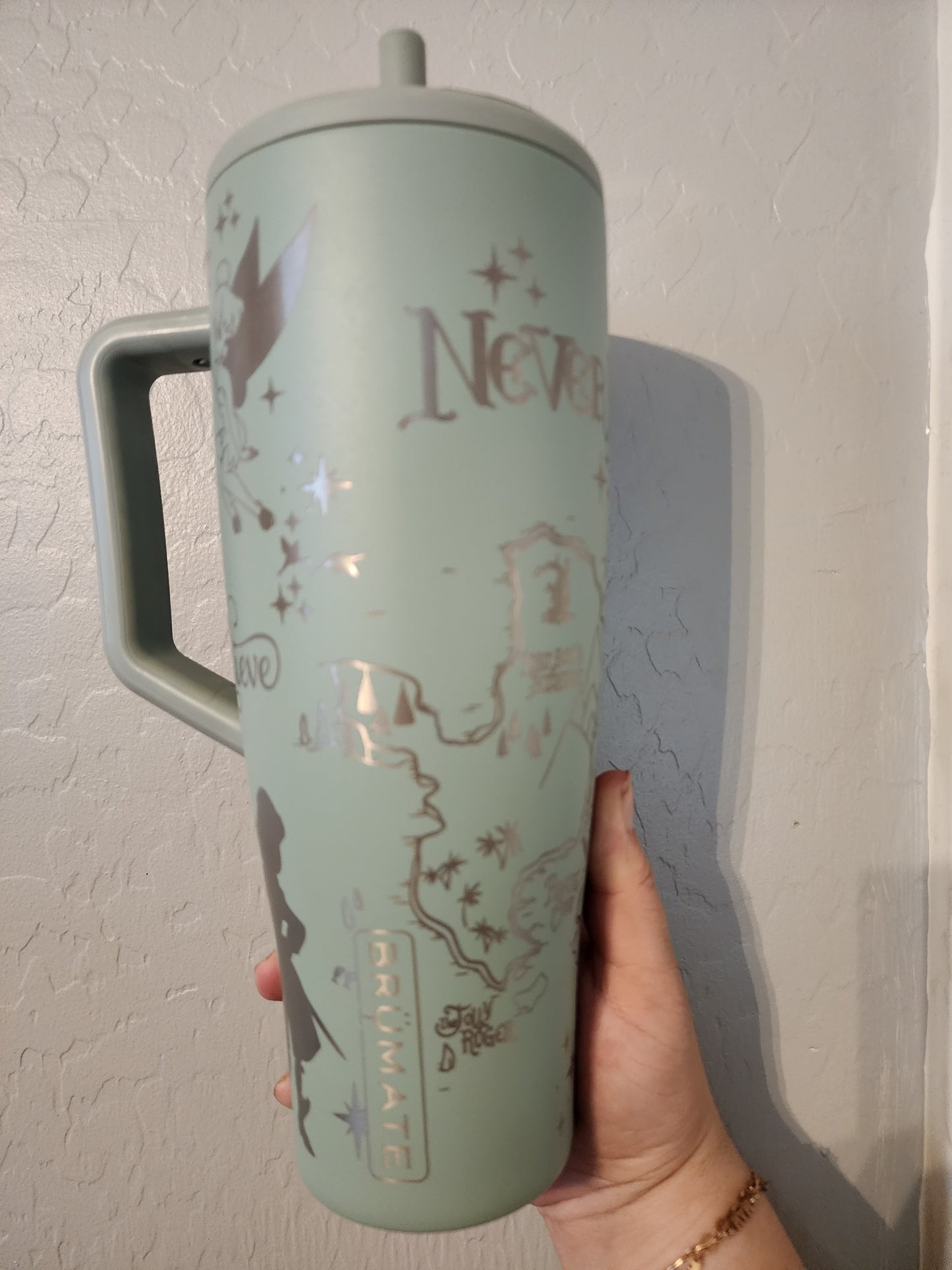 40 Oz Engraved BruMate- Neverland