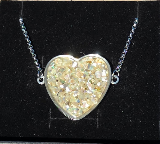 Necklace-Lg-Hearts