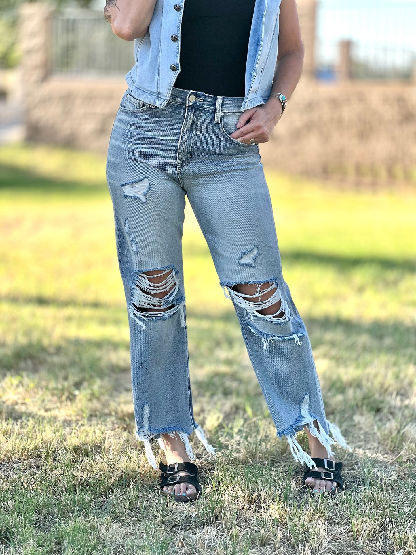 Distressed Petra Capri