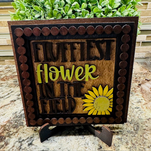 Interchangeable Leaning Frame Insert 4.25" Highland Cow (Sunflower Fields) - CHD