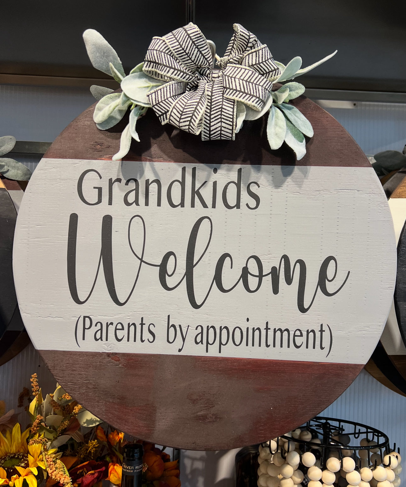18" Round Front door sign Grandkids Welcome itbdecor