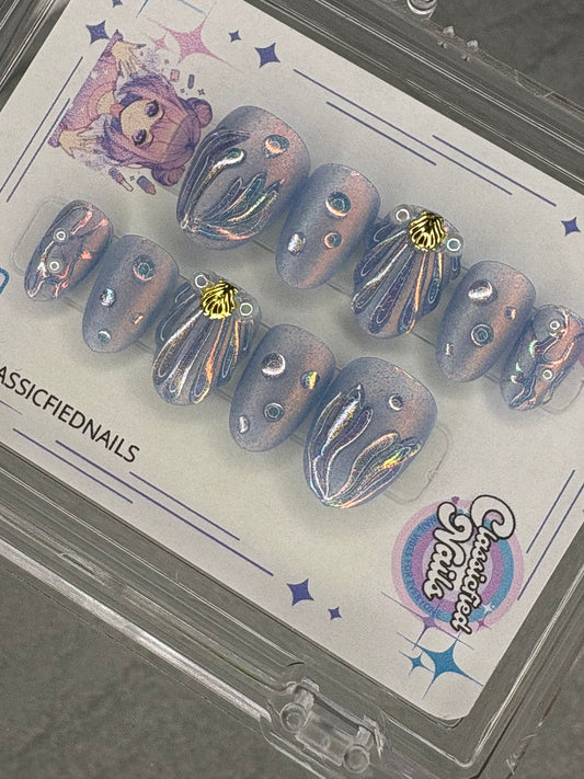 Aurora Seashell - 10:MEDIUM -RNDXTRASHRT- Classicfied Nails
