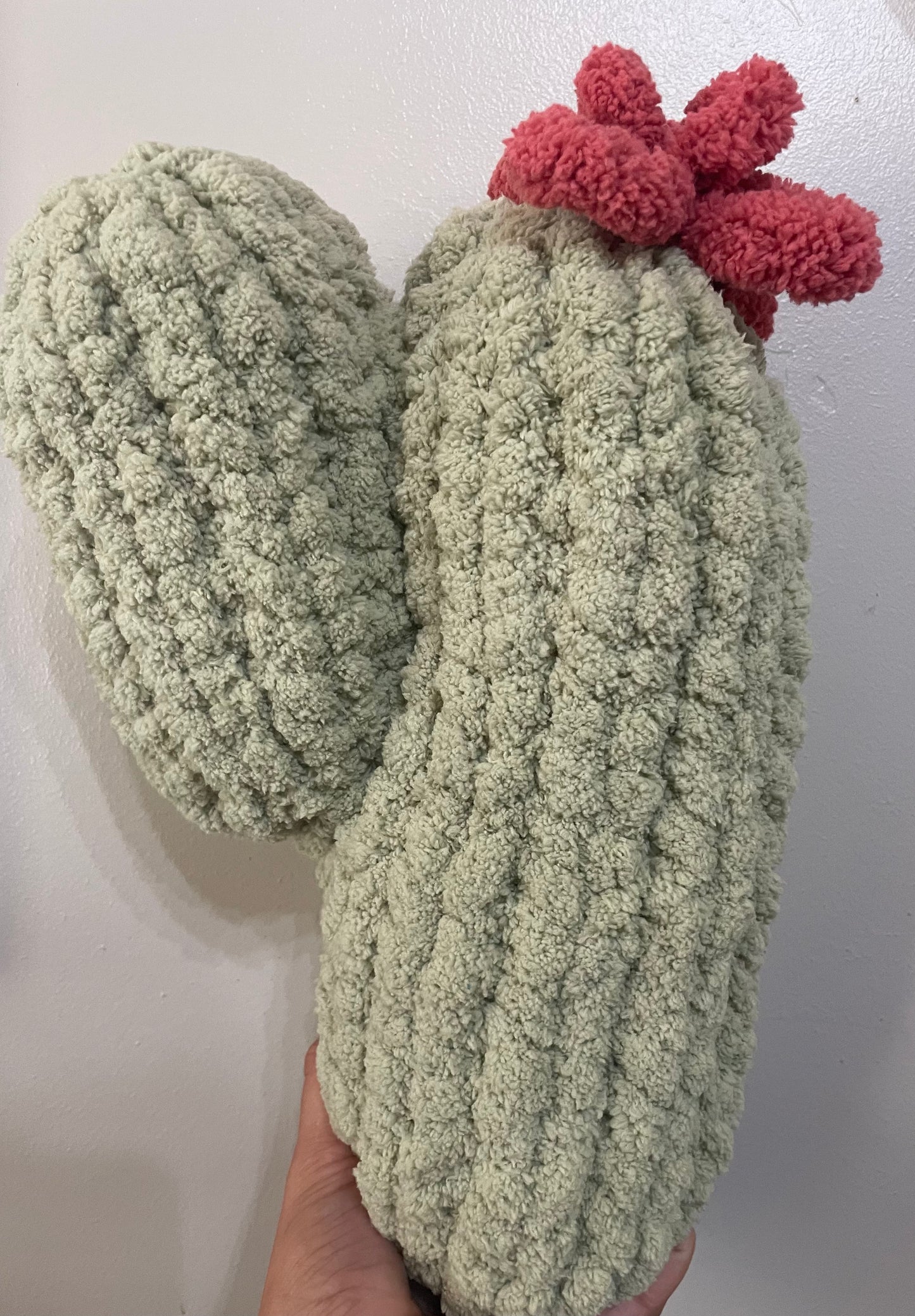 Bead it One arm knit cactus large plush