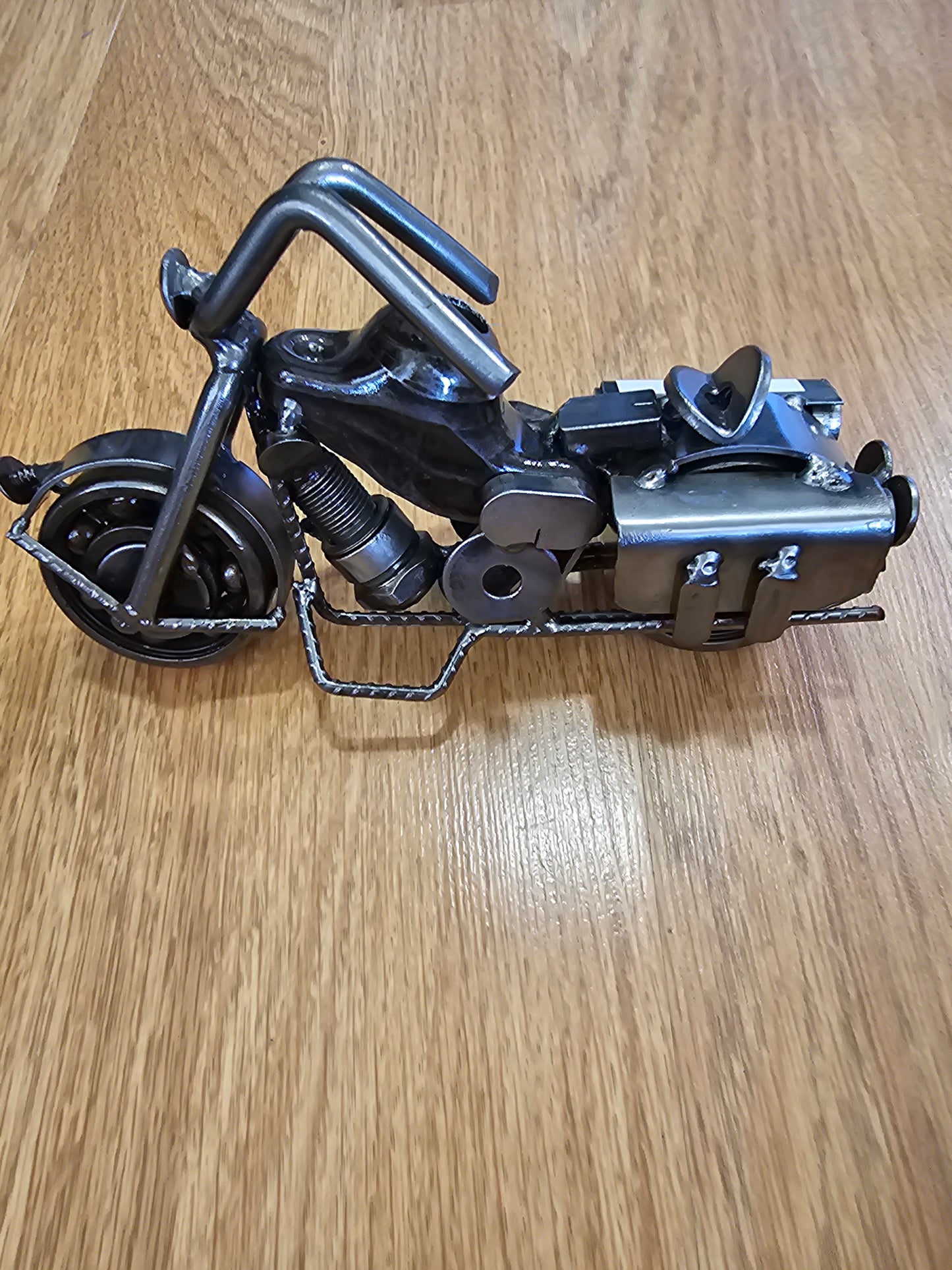 Scrap Metal Bike con Maleta @amorfashionshop.com