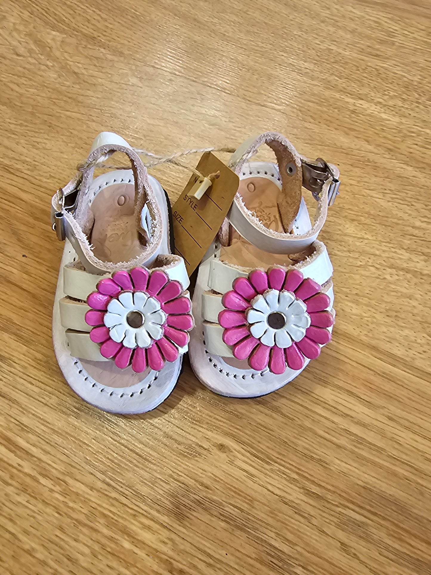 Bebe - Toddler Huaraches Hand Painted @amorfashionshop.com