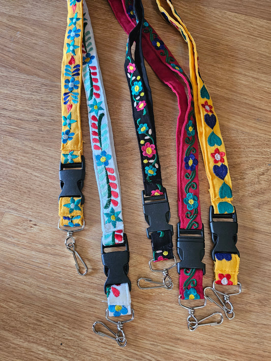 Embroidered Landyard Keychain @amorfashionshop