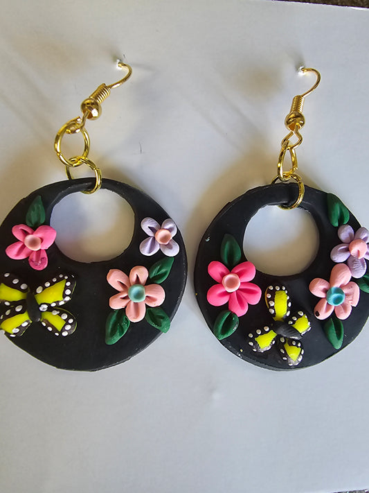 Earrings - Arracada Circulo Flores/Mariposa @amorfashionshop