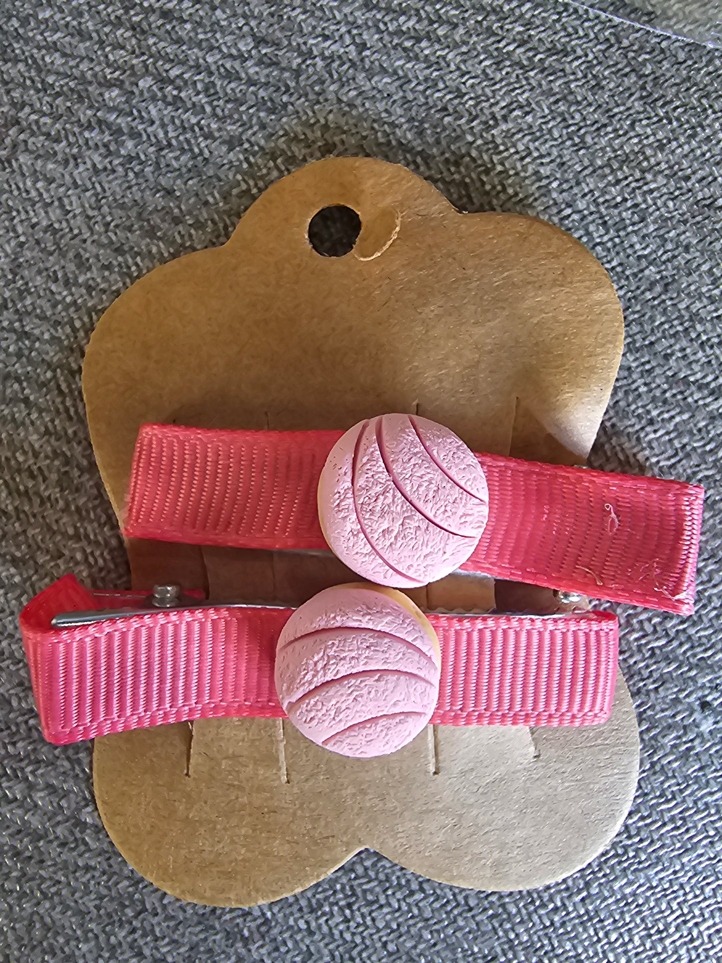 Hair Clips (Set of 2) - Pan Concha @amorfashionshop