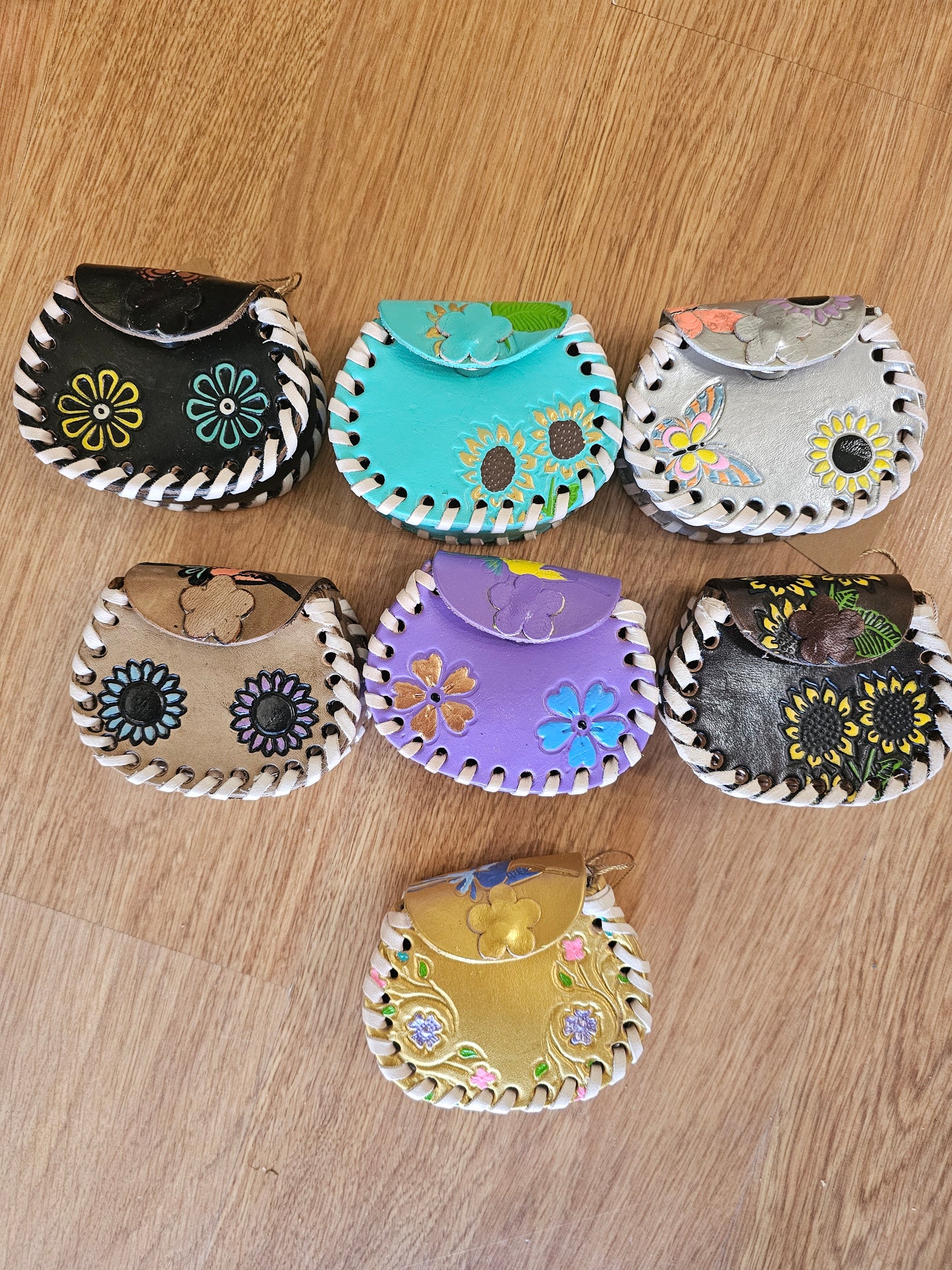 Bolsita #2 - Girls Leather Hand Painted @amorfashionshop