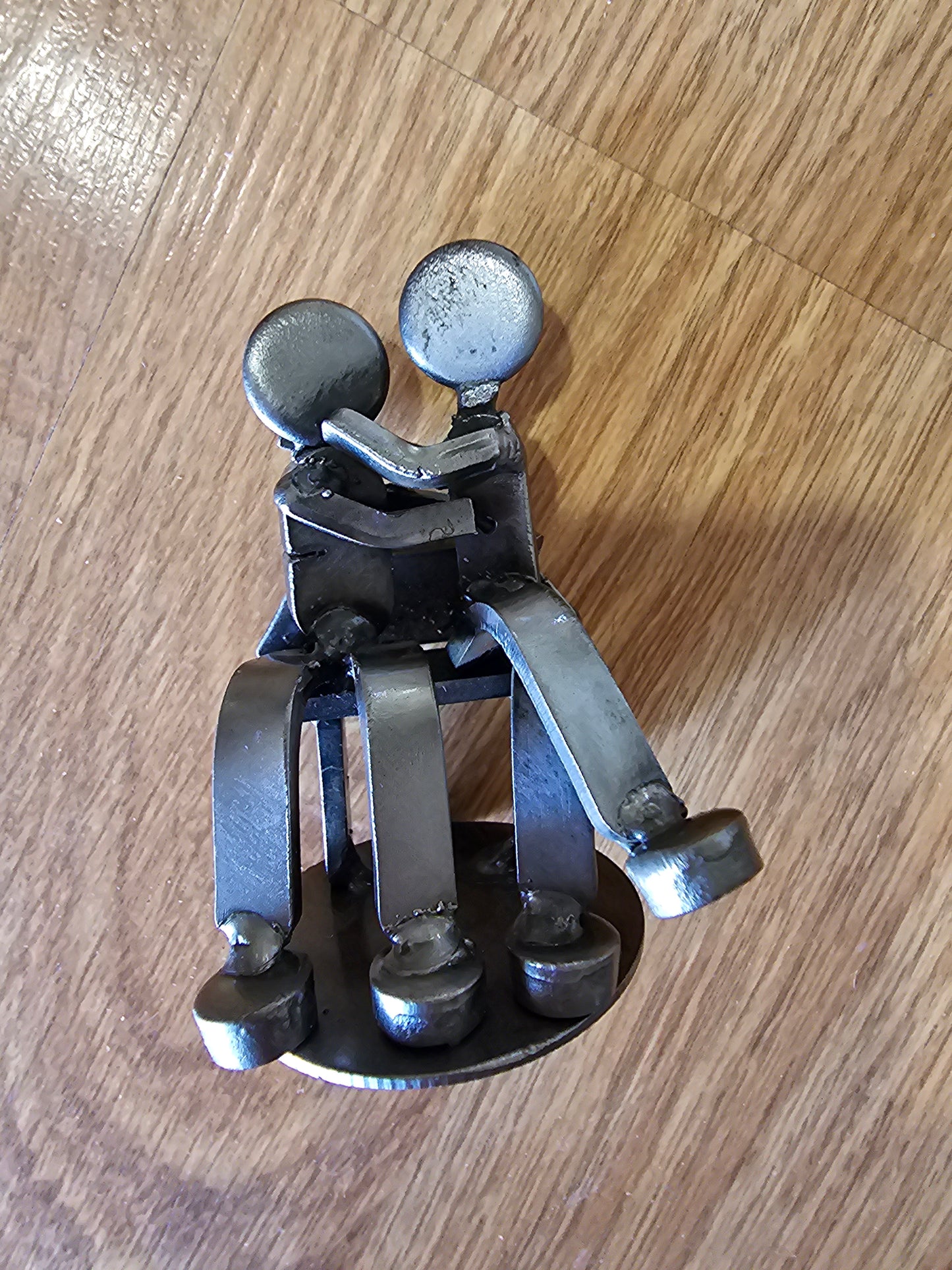 Scrap Metal - Couple Seating and Hugs mini @amorfashionshop.com