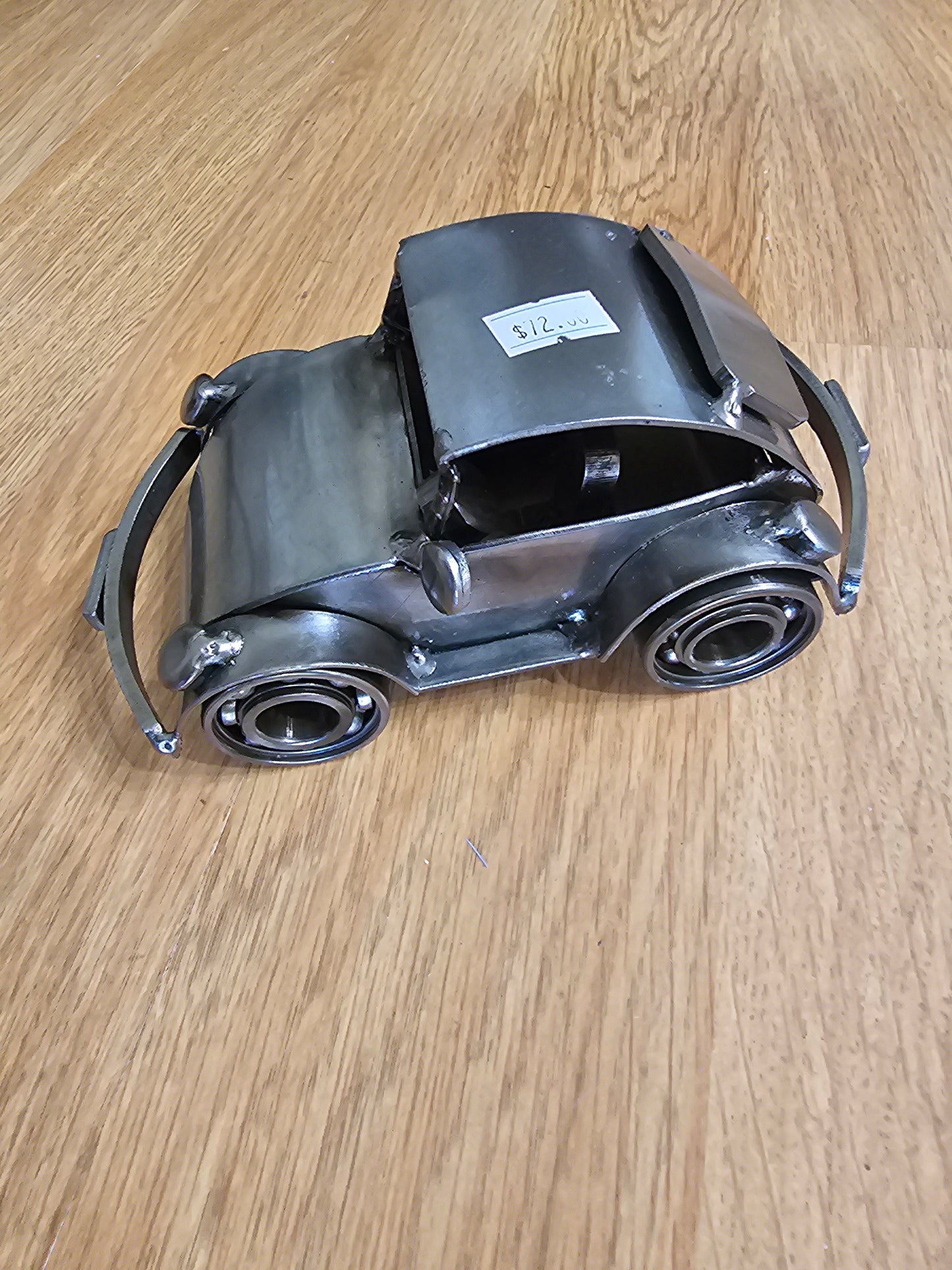 Scrap Metal - BW Bug @amorfashionshop.com