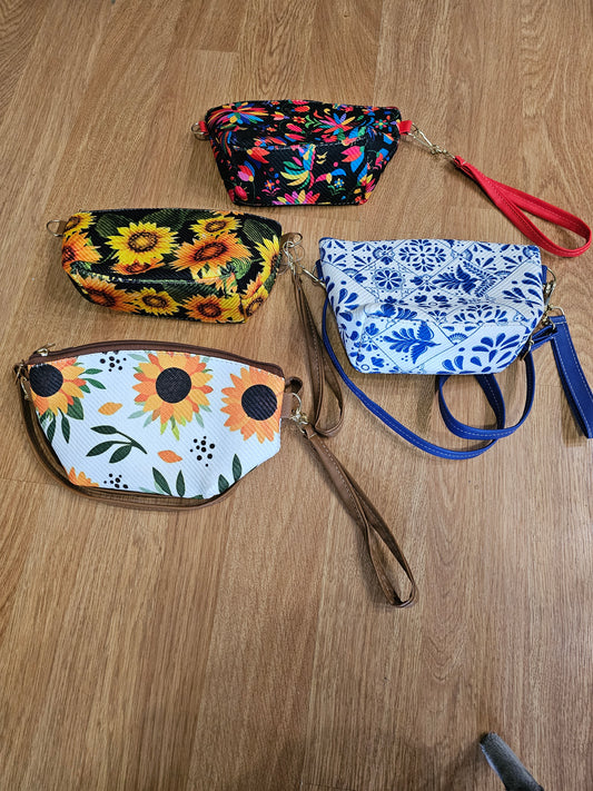 Wristlet- Cosmetiquera @amorfashionshop