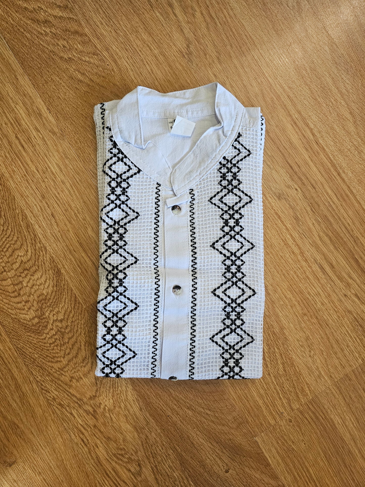 Men's Guayavera Malla Application @amorfashionshop.com