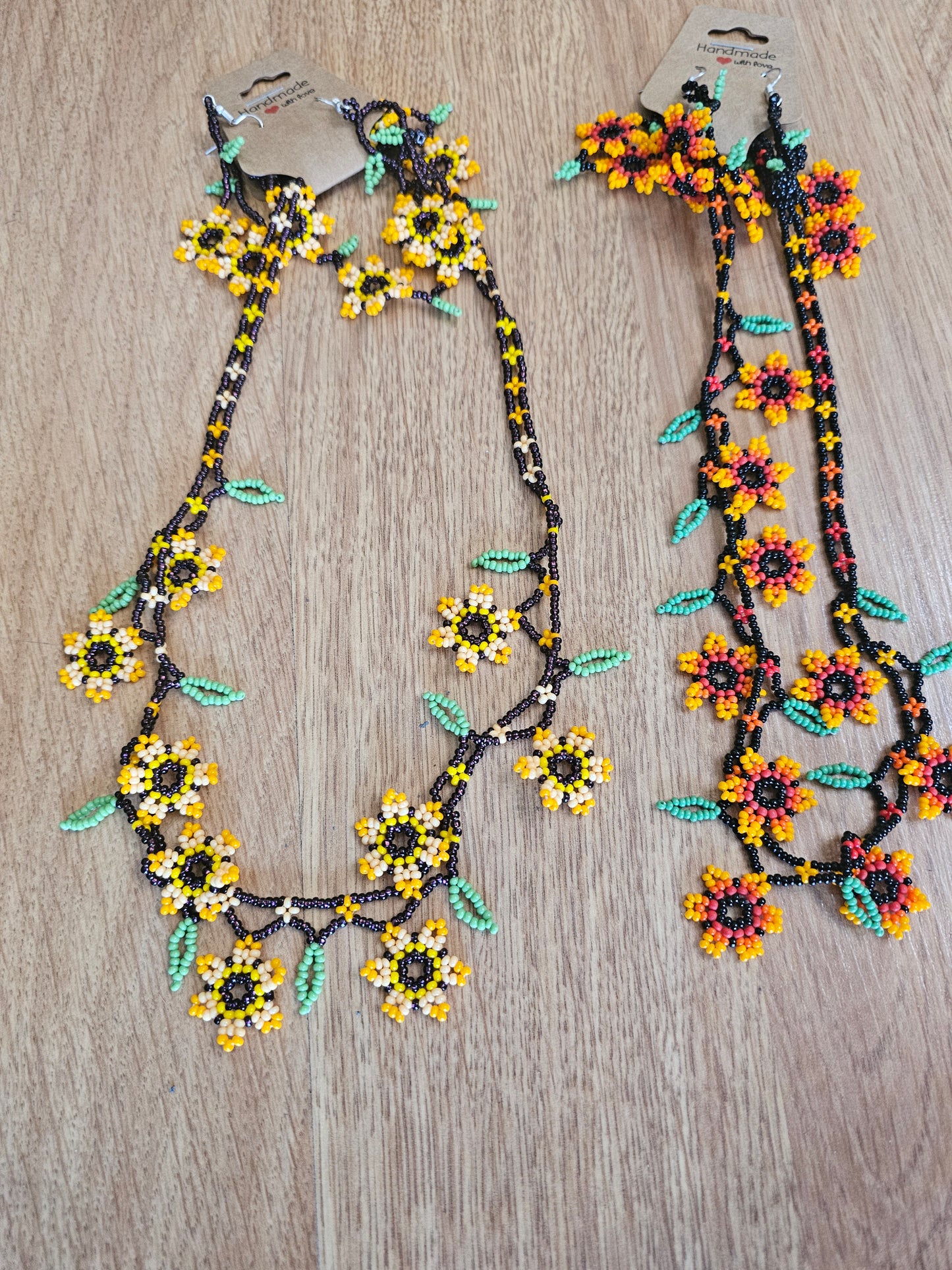 Necklace SET 3 Piece Flower Cadenita Beaded @amorfashionshop