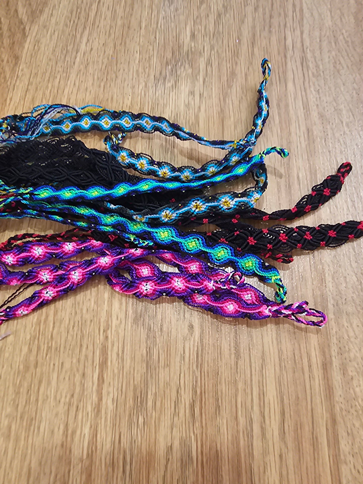 Bracelets Threaded @amorfashionshop