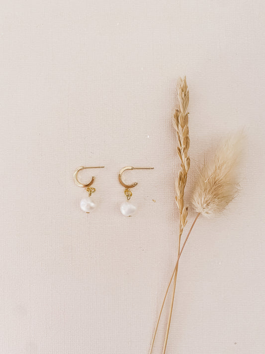 Pearl Huggies- DesertReign