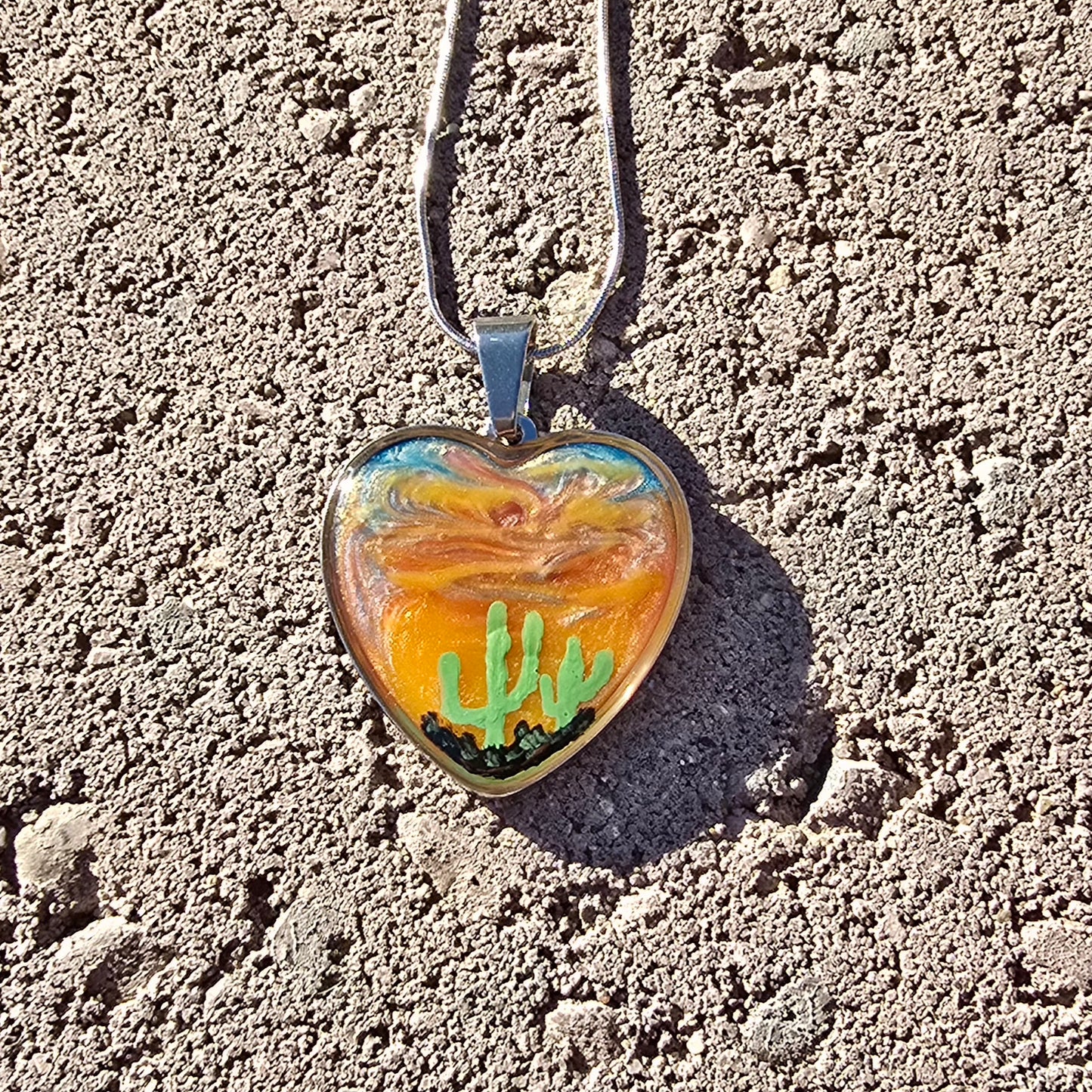 Necklace-Lg-Hearts