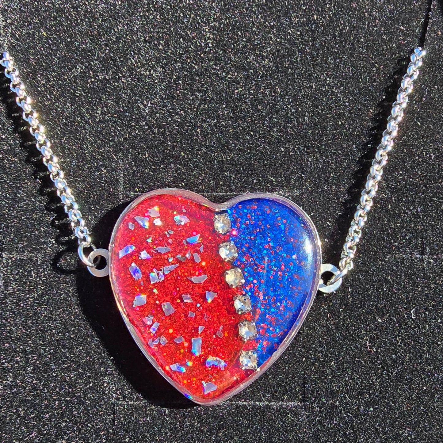 Necklace-Lg-Hearts