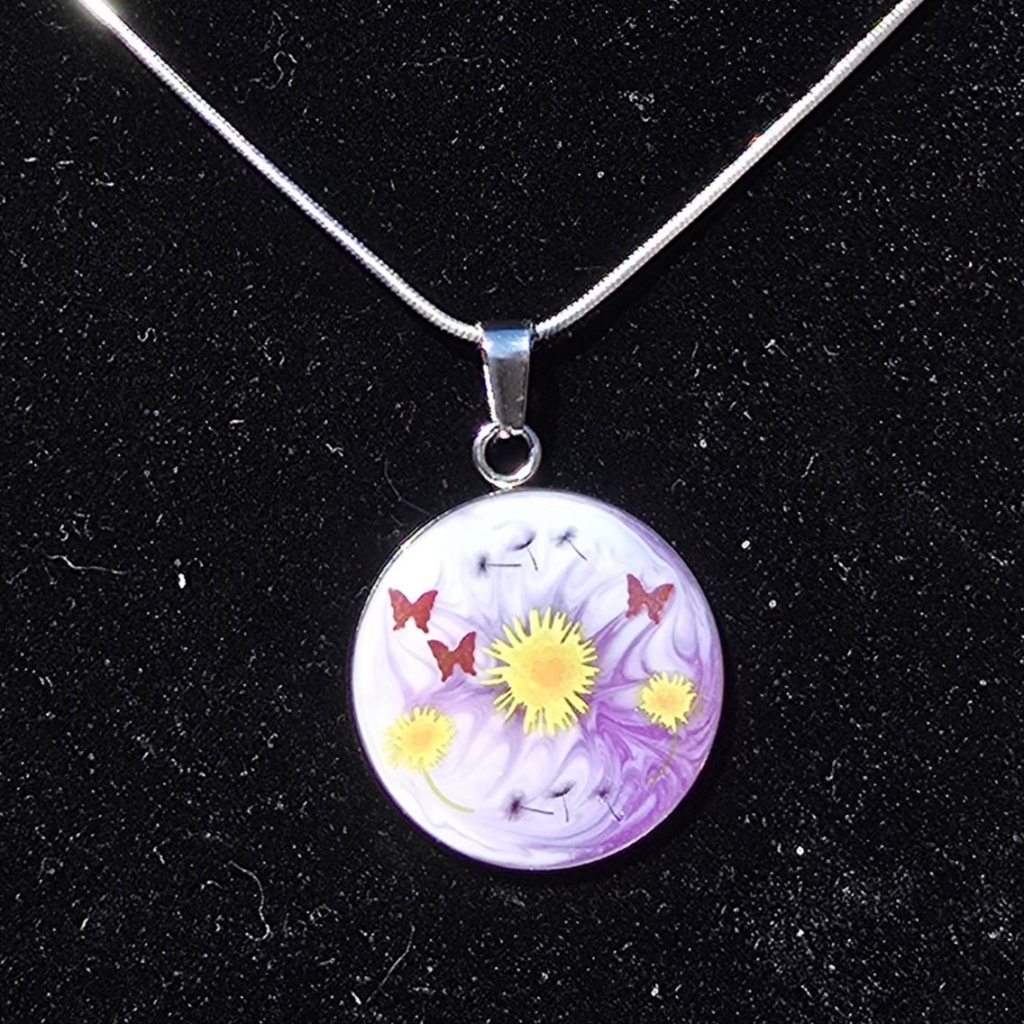 ACR-LG-RND-NECKLACE