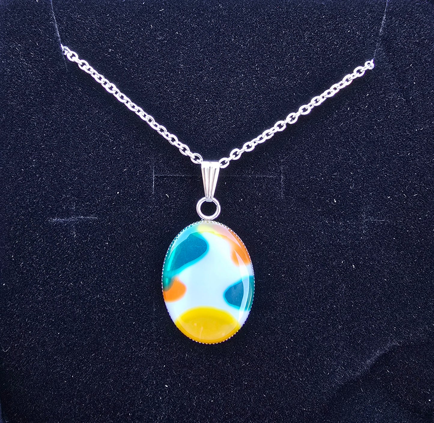 ACR-Necklace-Oval