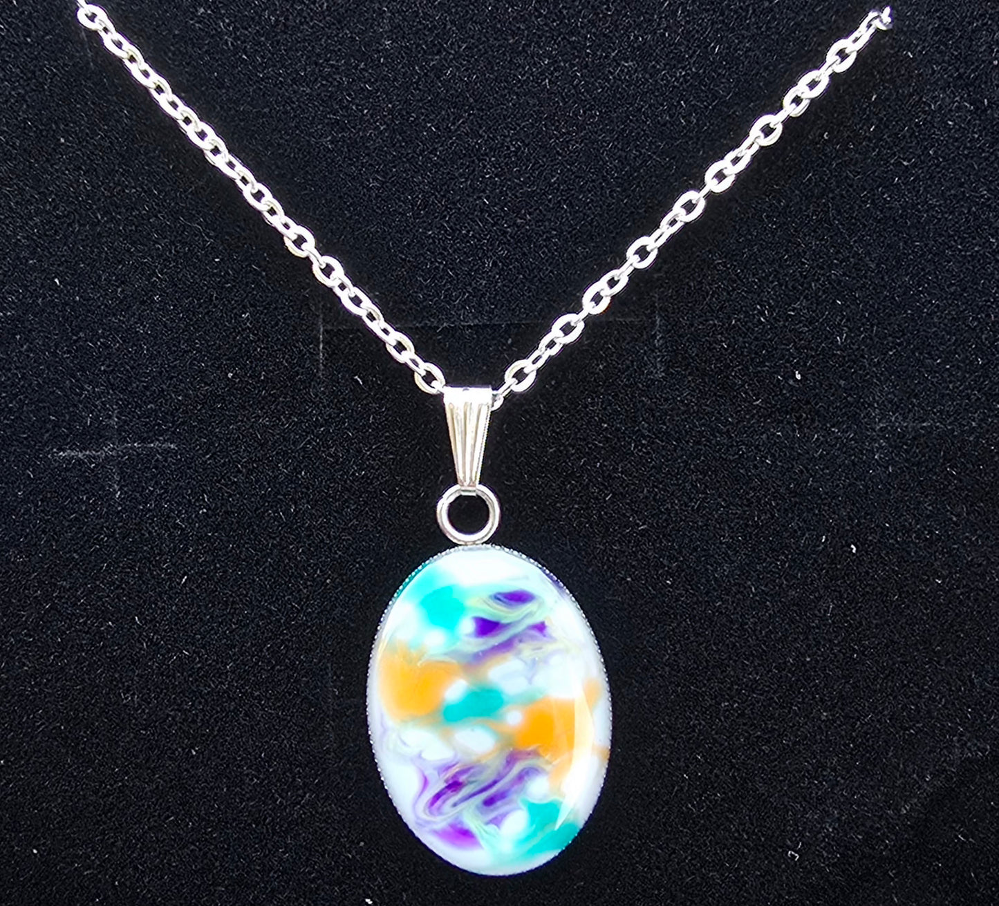 ACR-Necklace-Oval