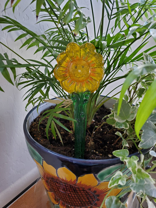 Plant Stake - Casted Daisy