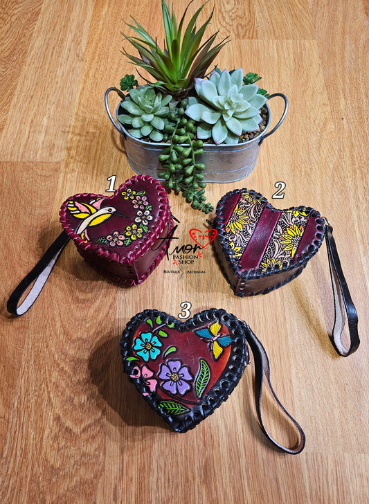 Wristlet Heart Shape Hand Painted  @amorfashionshop