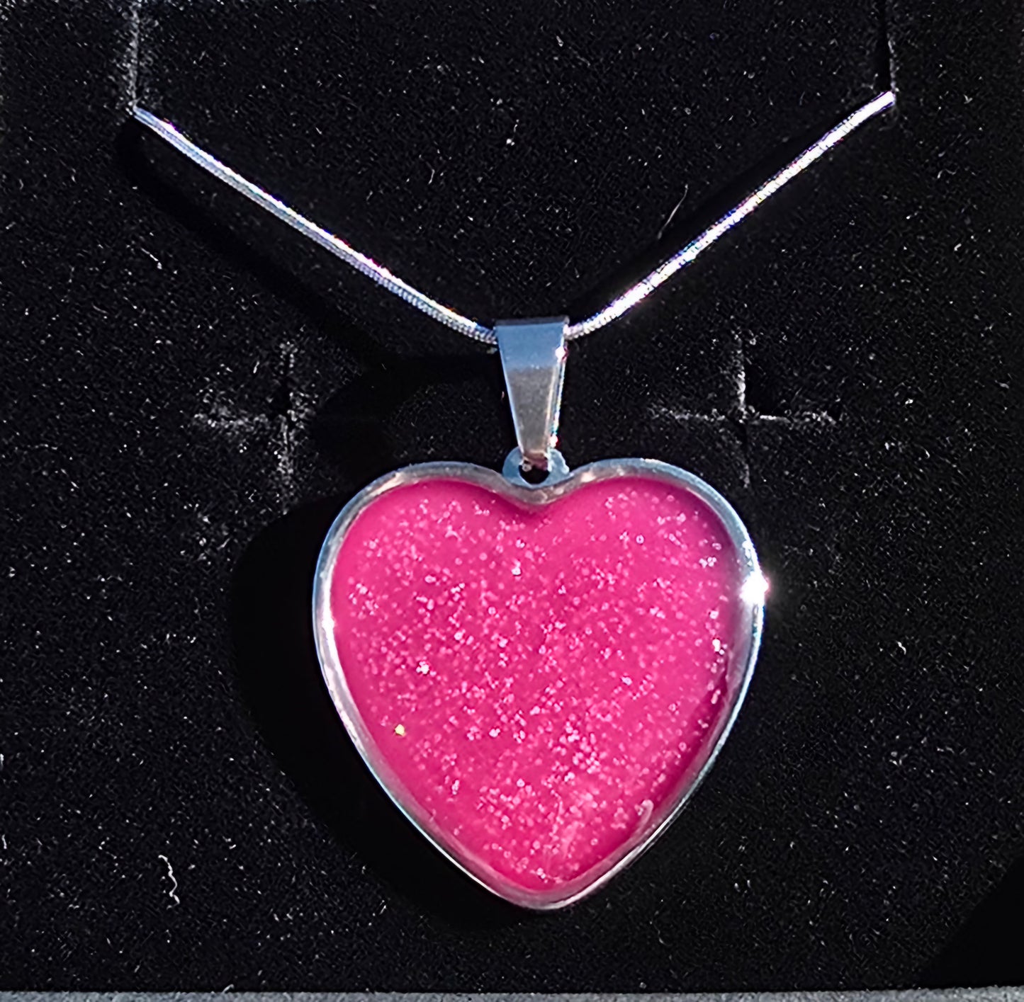 Necklace-Lg-Hearts