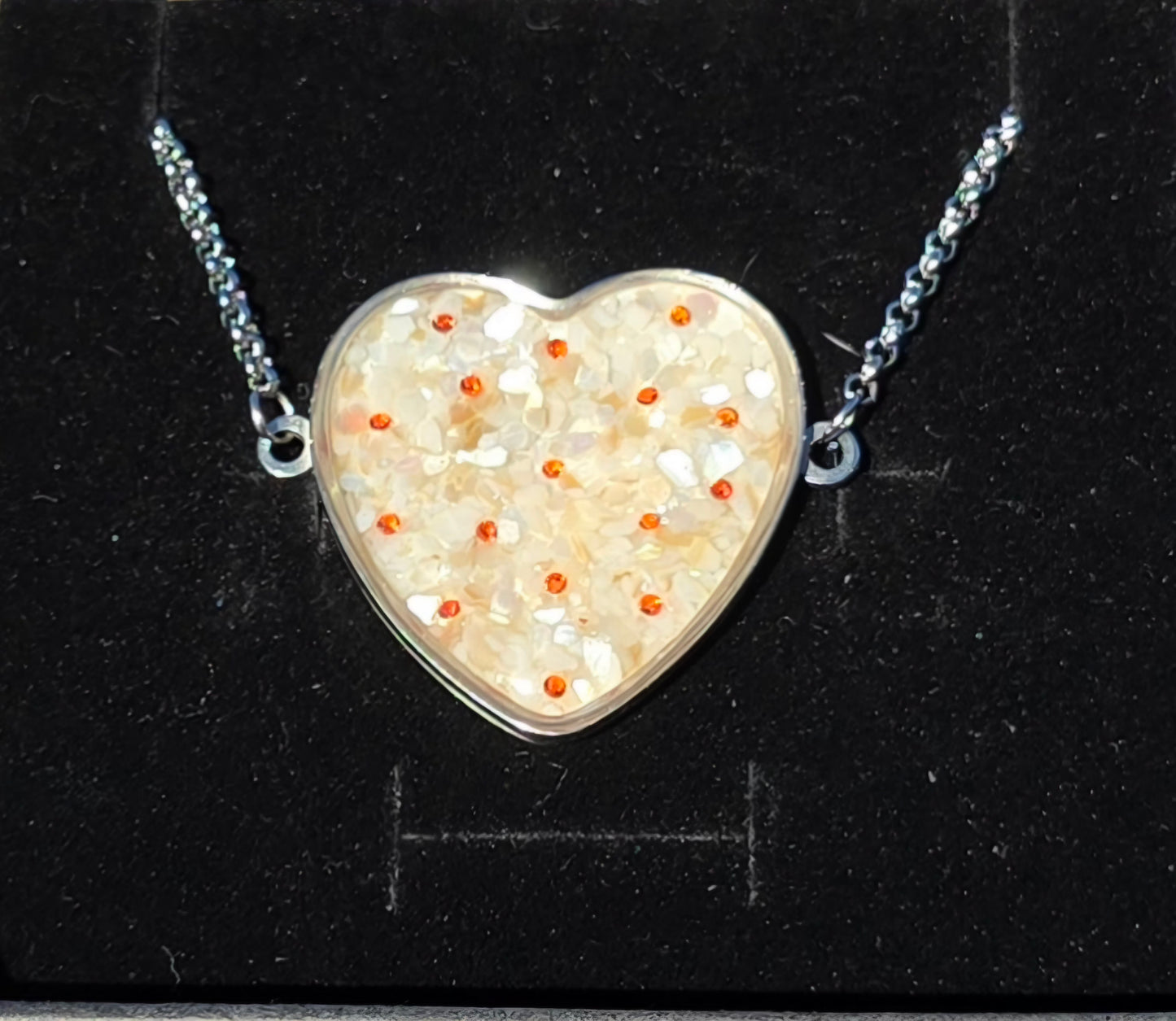 Necklace-Lg-Hearts