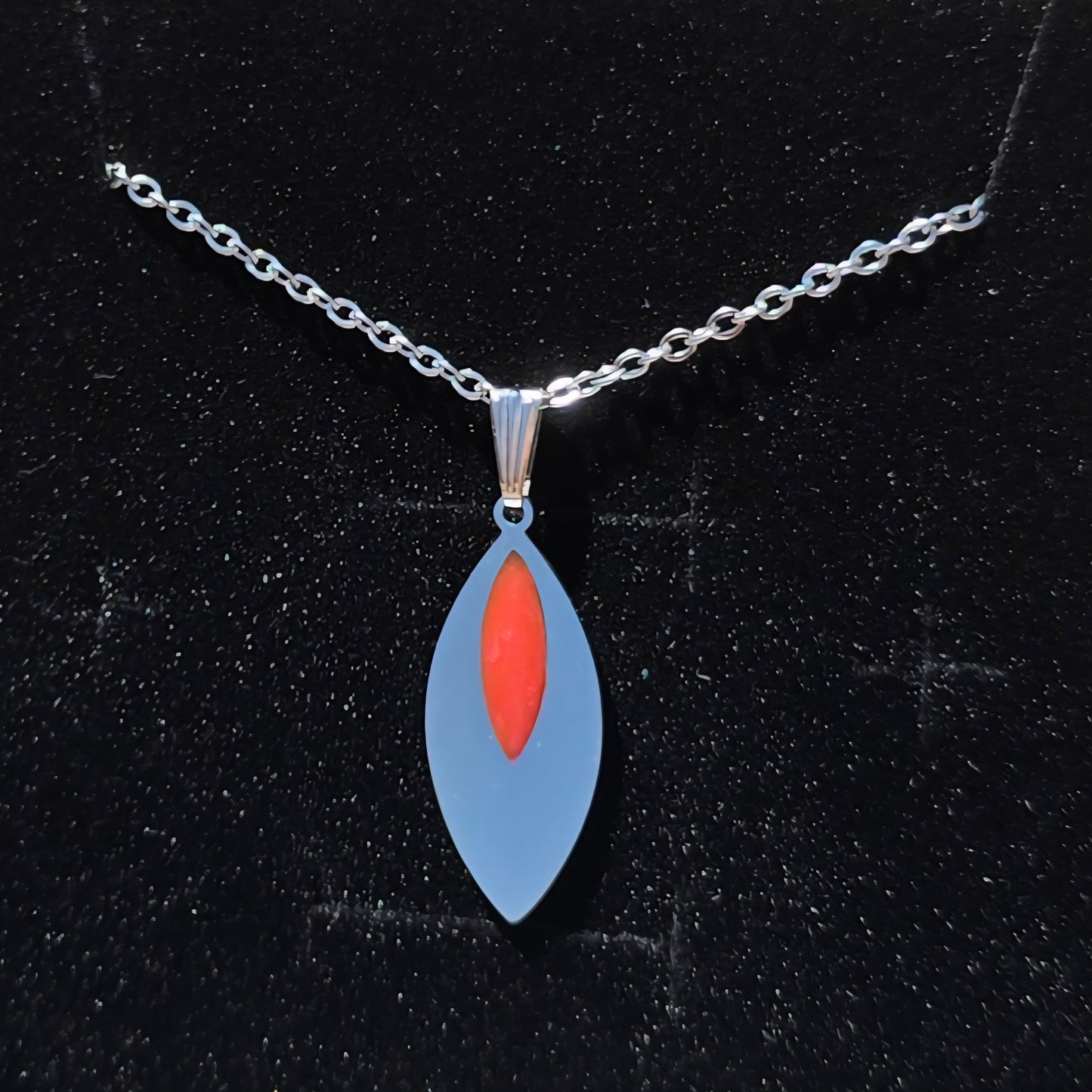 ACR-Leaf-Necklace