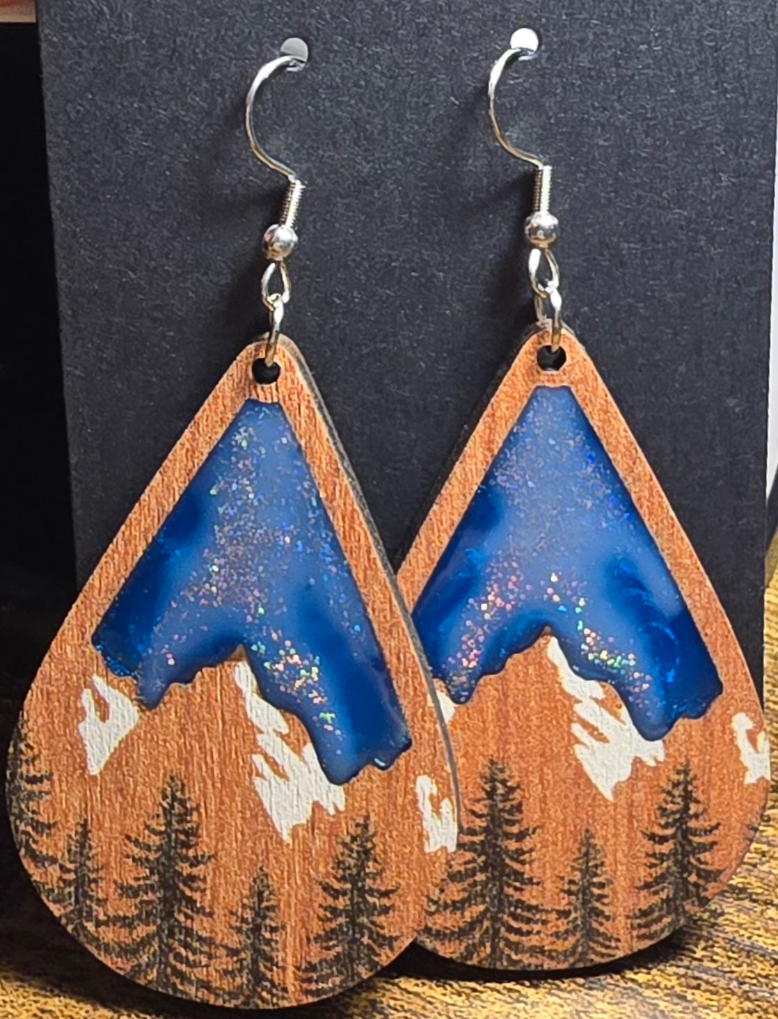 ACR-Resin-Wood