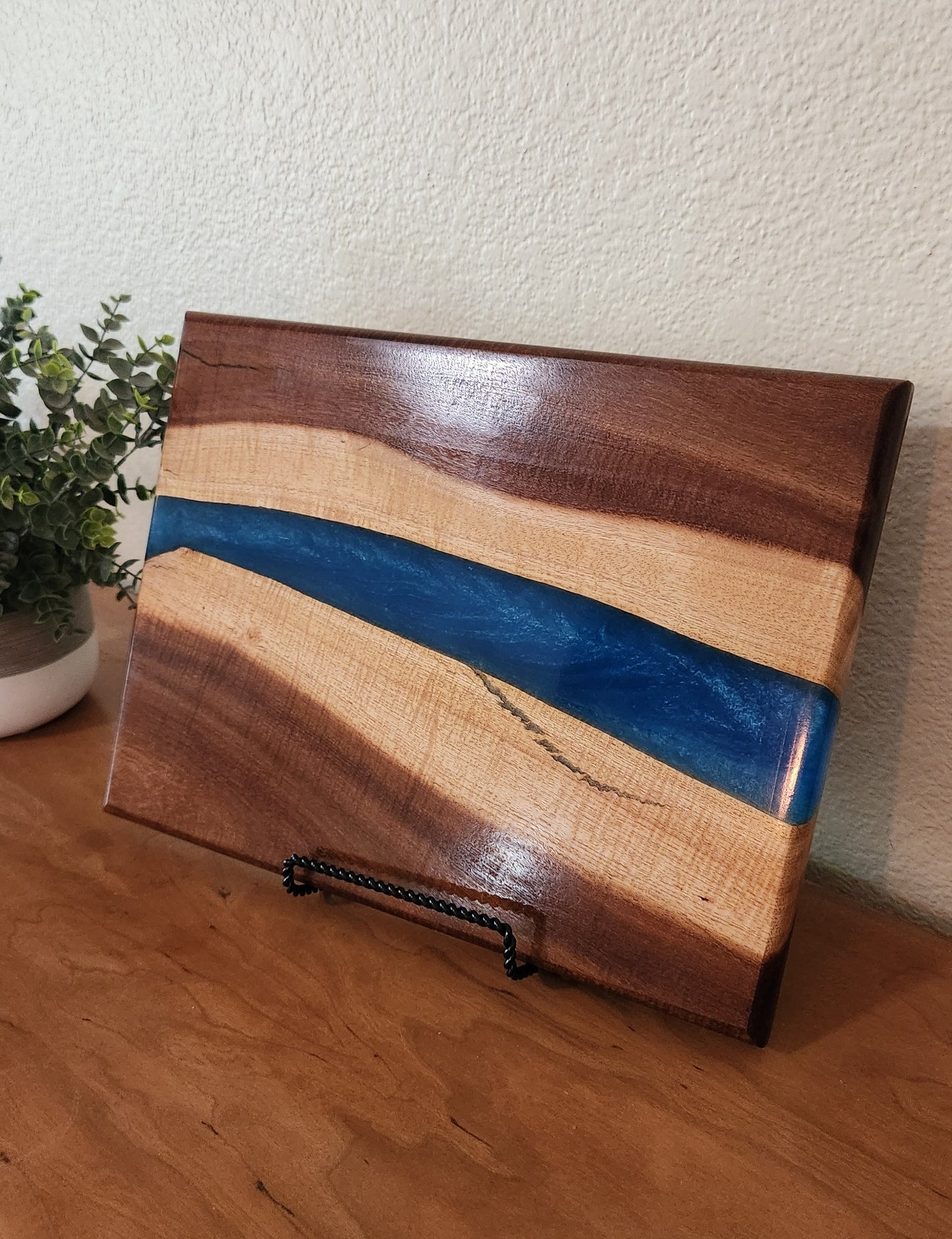 Acacia & Deep Blue Resin River Board - The Laser Canvas