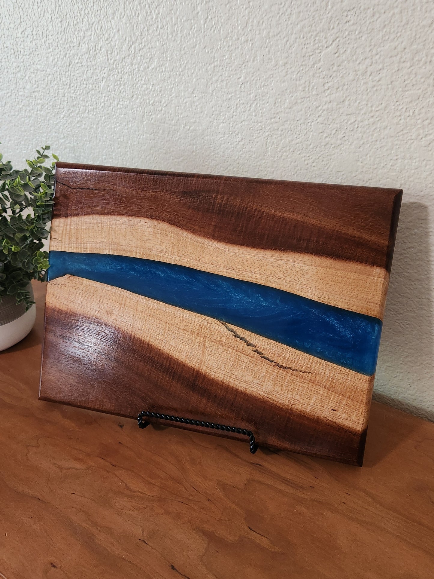 Acacia & Deep Blue Resin River Board - The Laser Canvas