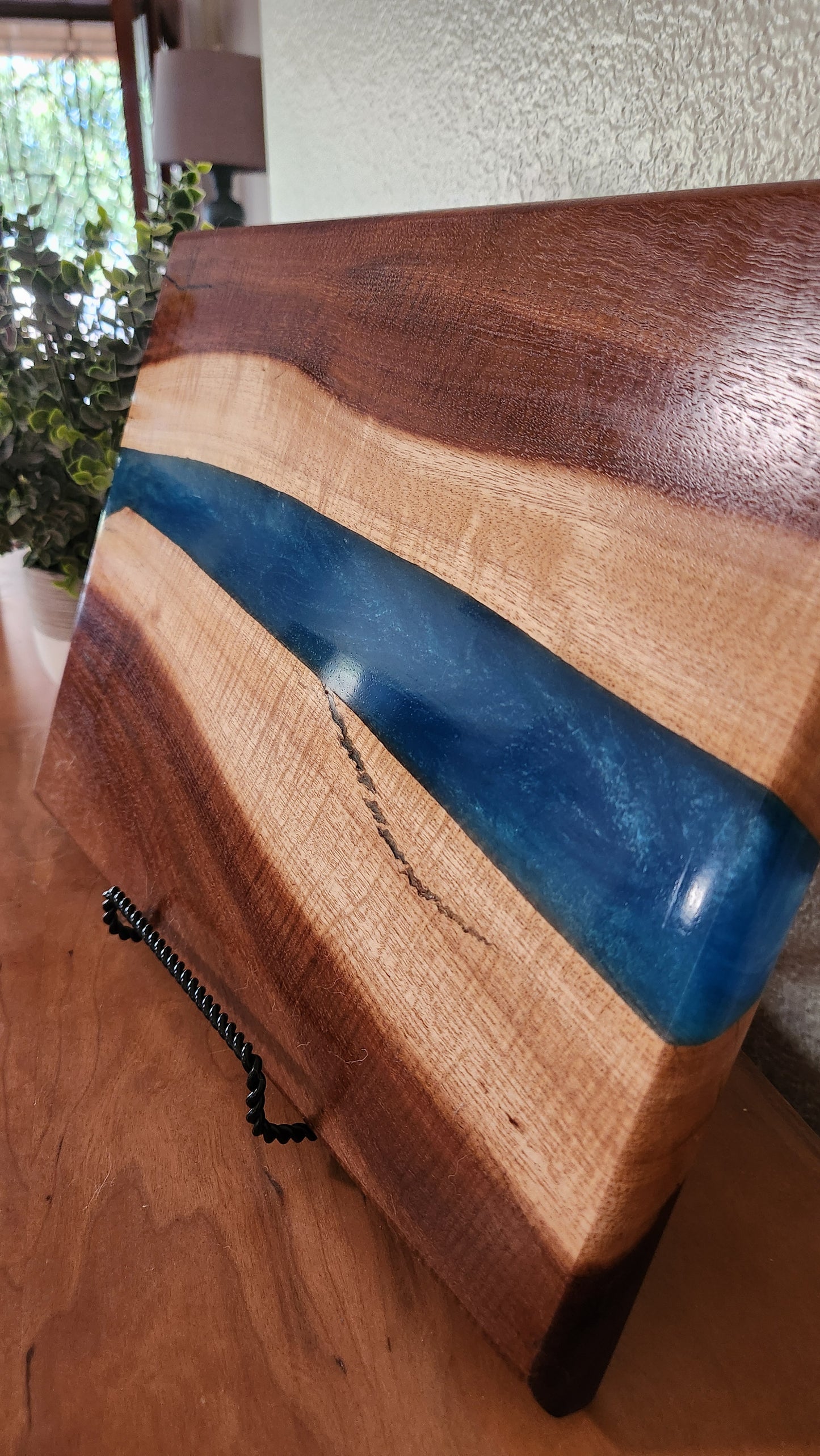Acacia & Deep Blue Resin River Board - The Laser Canvas