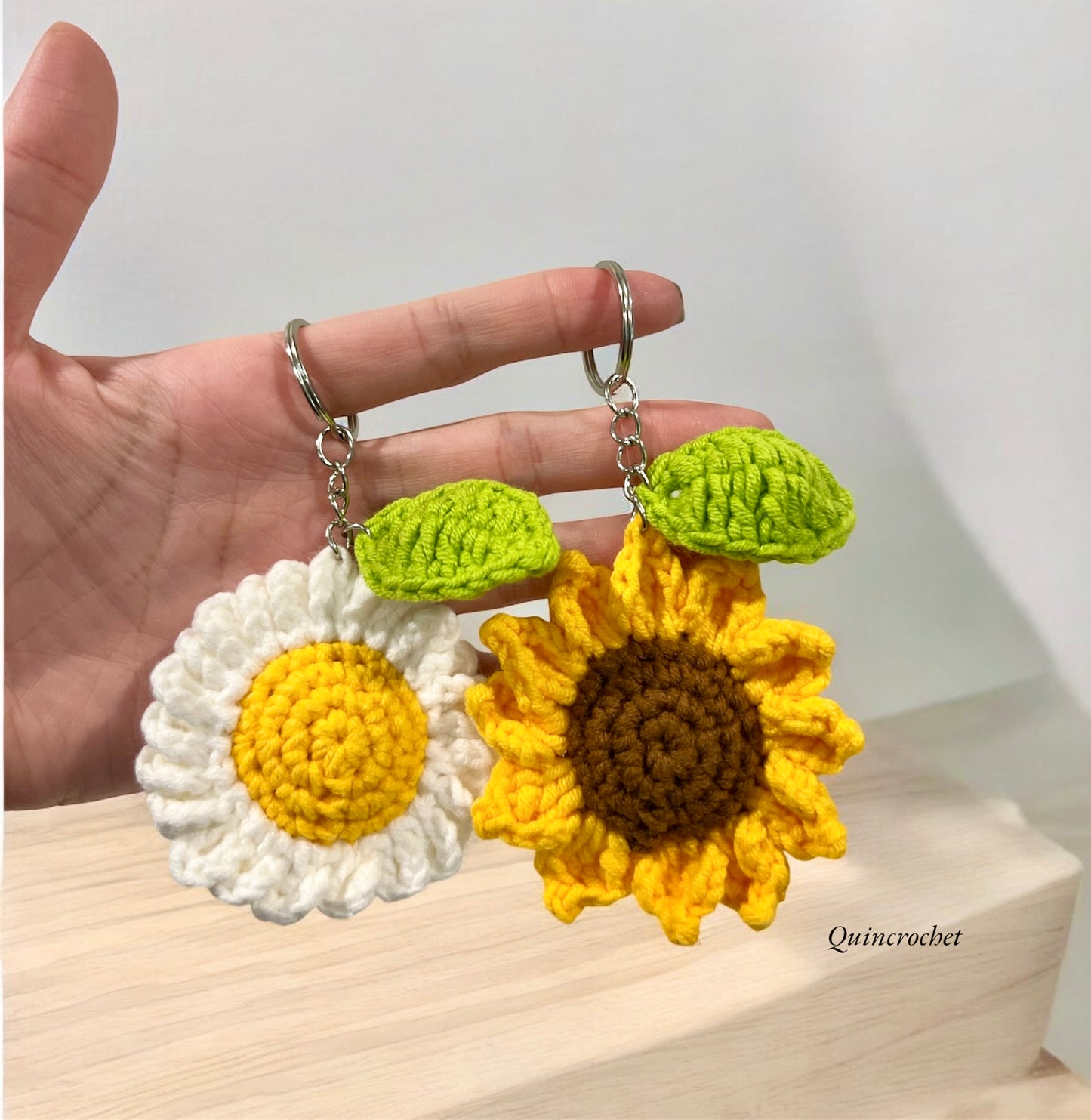 crochet flower keychain