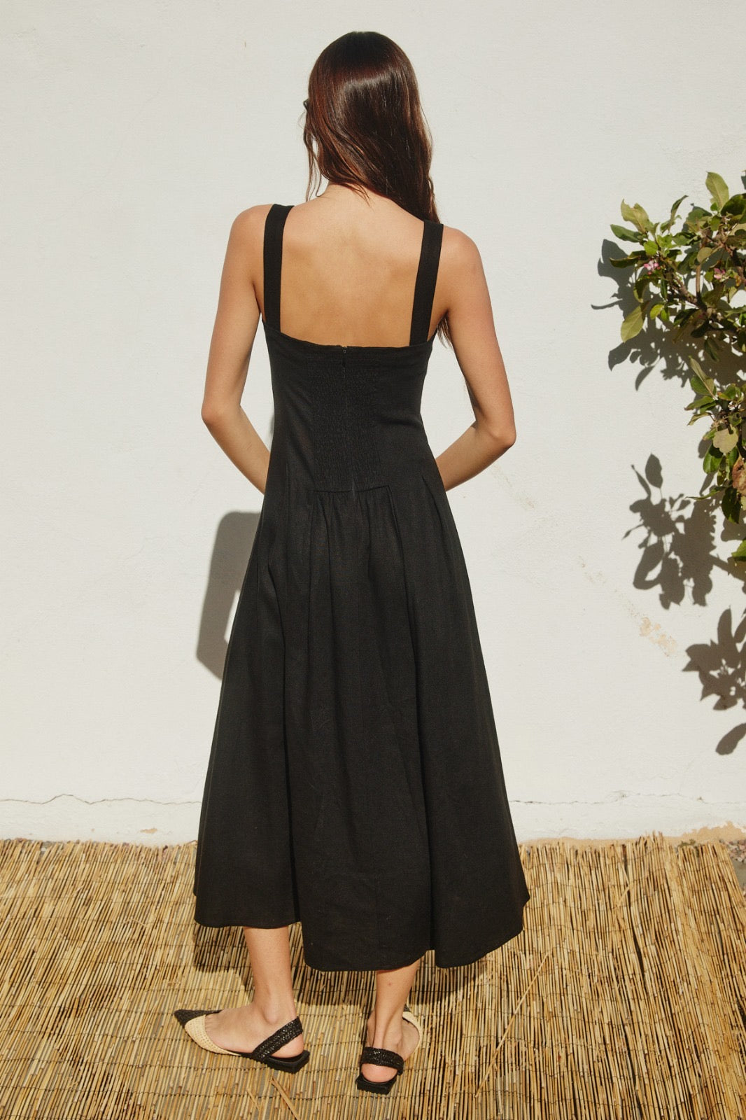 Chic Soirée Dress - Made in Chic