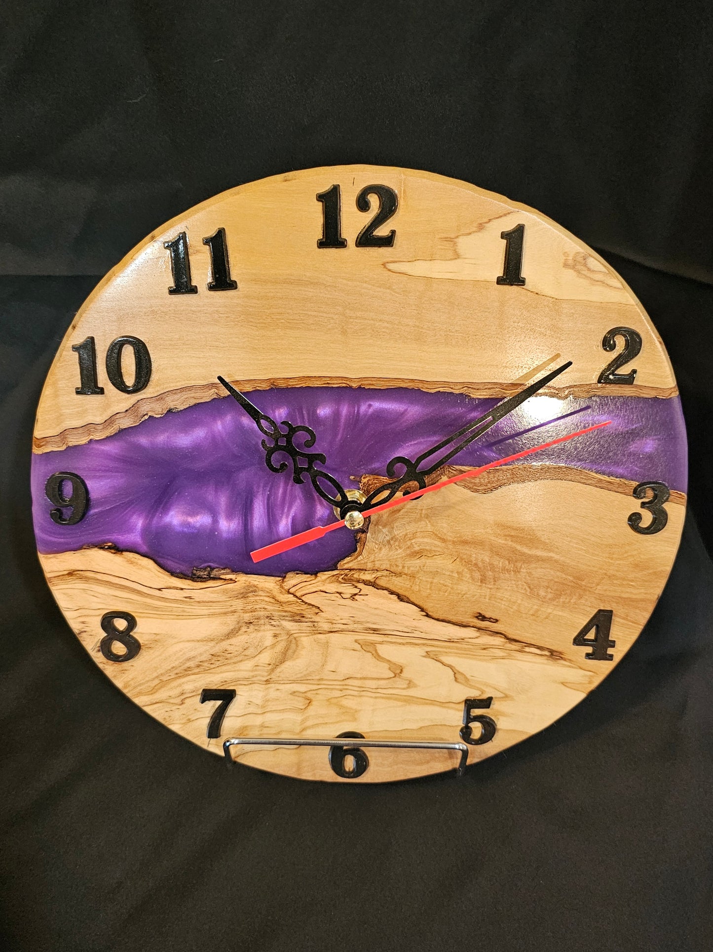 Clock Olive D&J Creative Designs