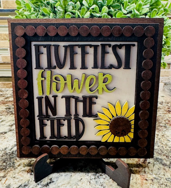 Interchangeable Leaning Frame Insert 4.25" Highland Cow (Sunflower Fields) - CHD