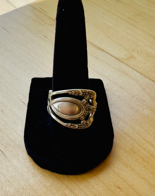 Betty Jean Co - .925 Size 9 Monticello Spoon Ring