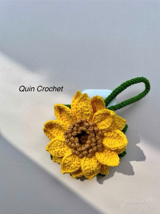 Crochet sunflower pouch