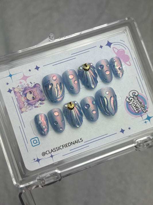 Aurora Seashell - 10:MEDIUM -RNDXTRASHRT- Classicfied Nails
