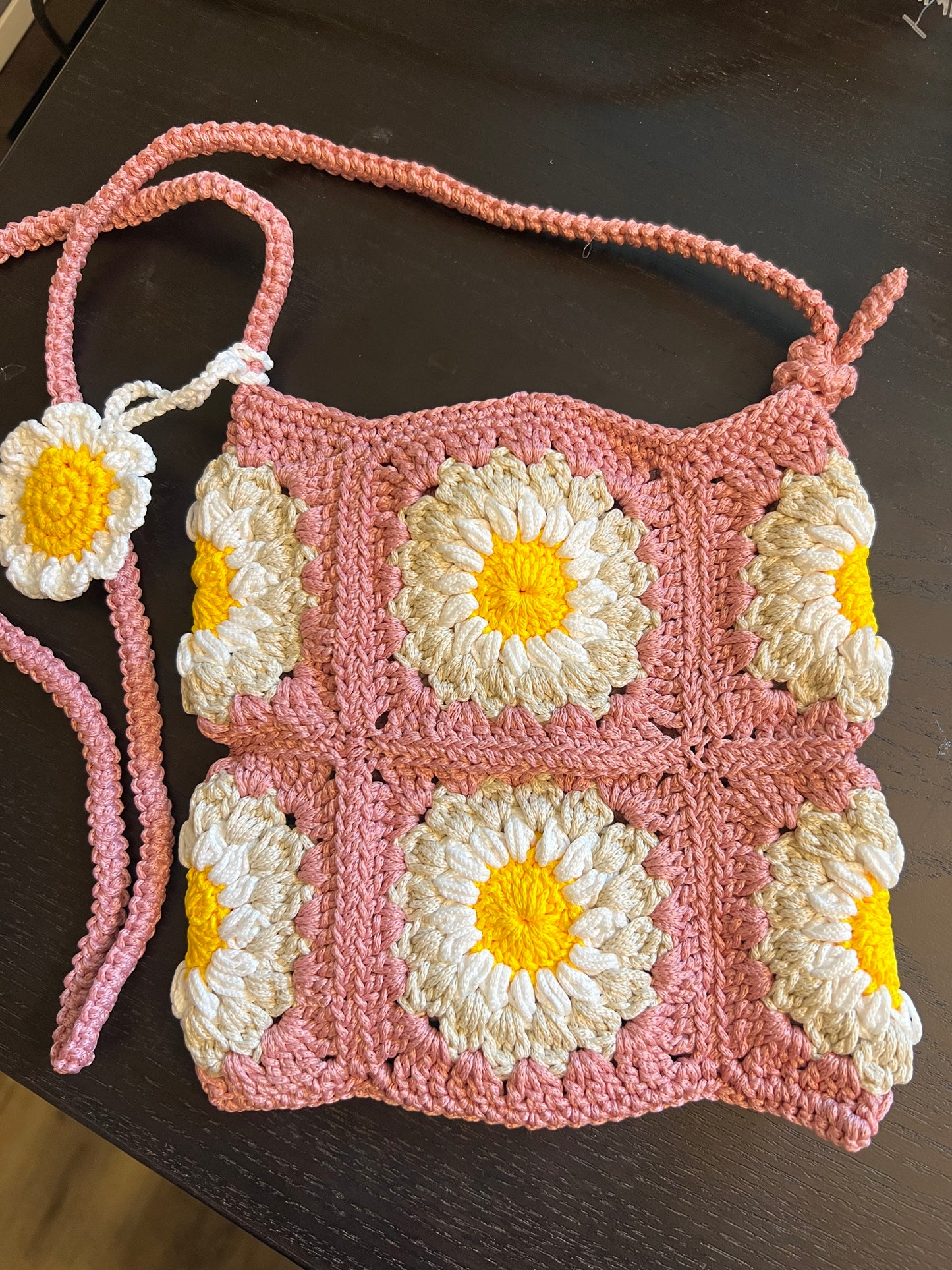 Granny square handbag