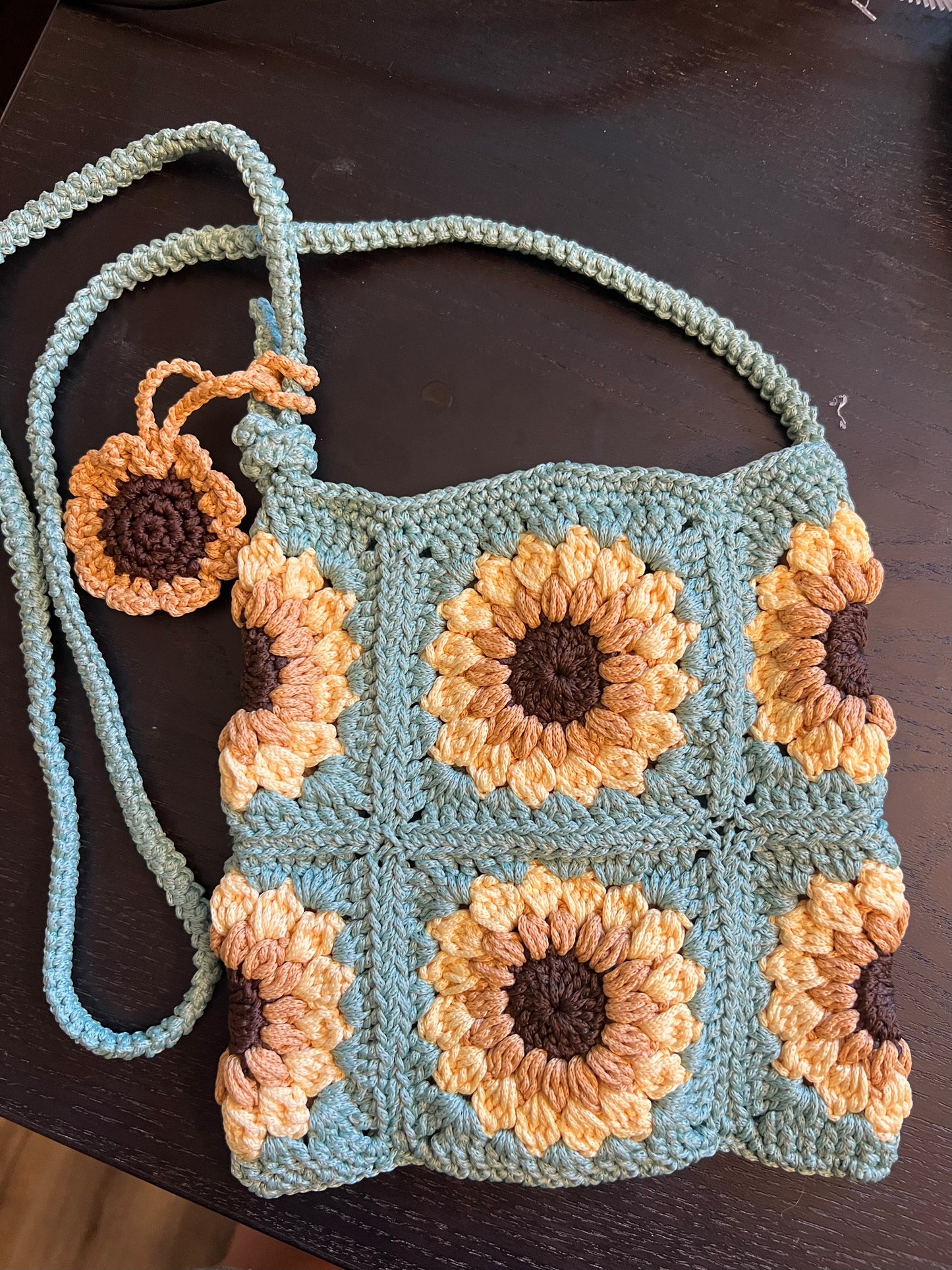 Granny square handbag