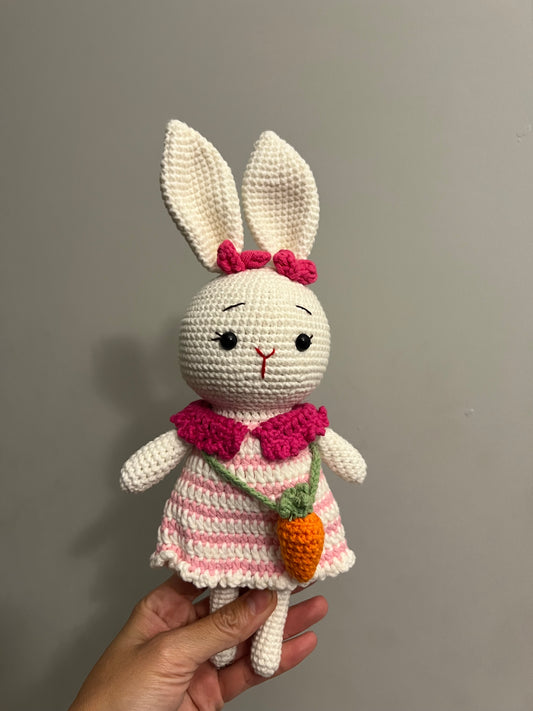 Crochet bunny carrot 1