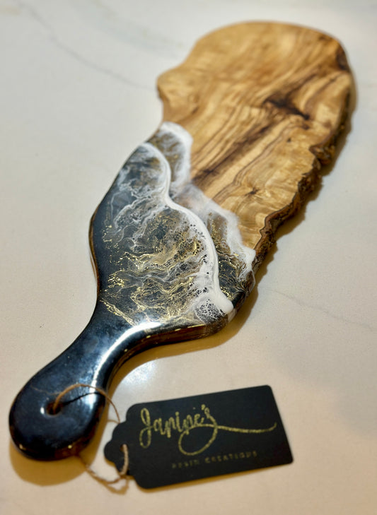 Olive Black & Gold Charcuterie Board