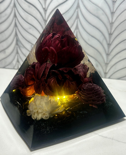 Red Wood Flowers Light